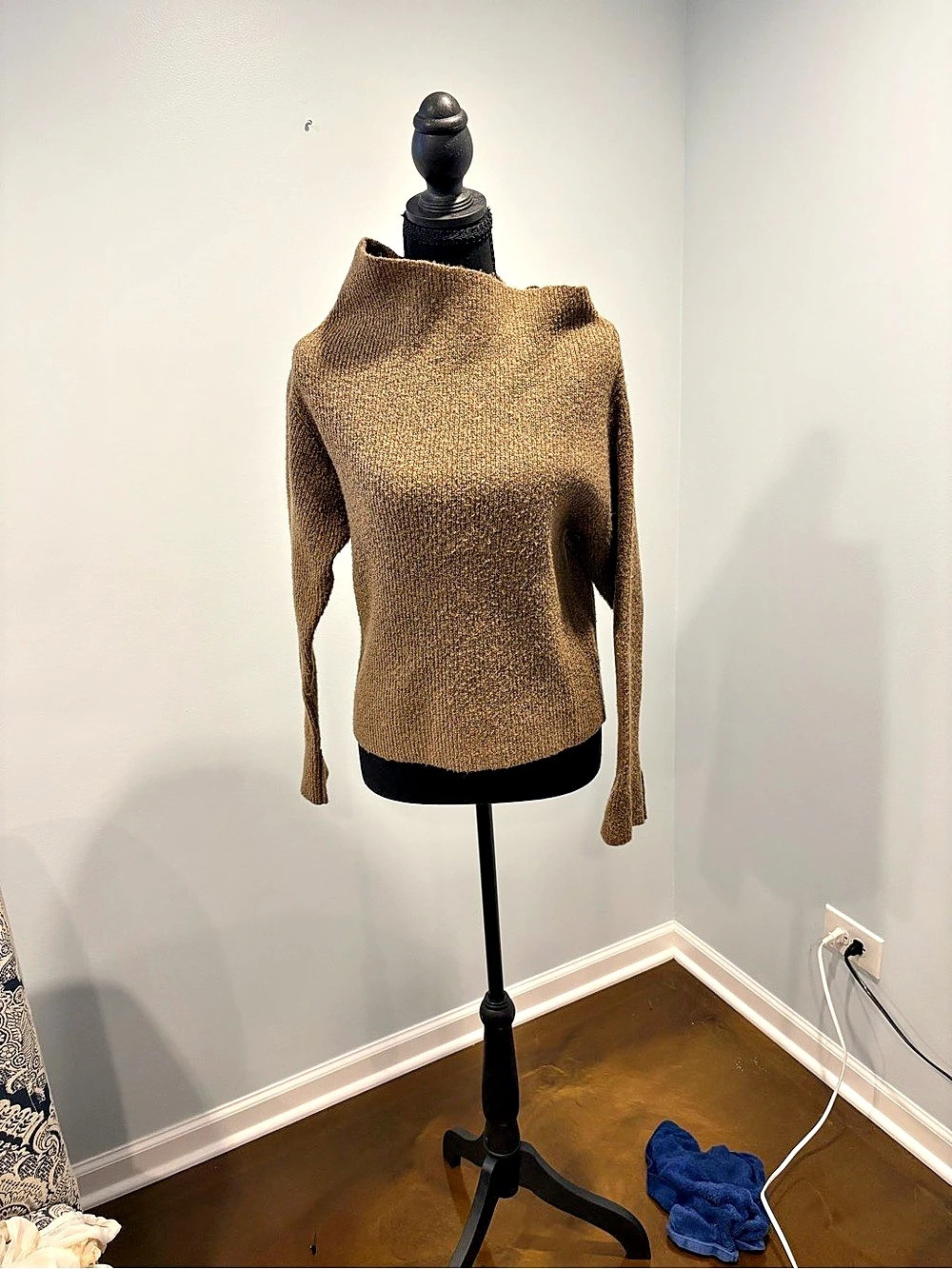 Treasure & Bond Brown Cowl Neck Sweater Like New